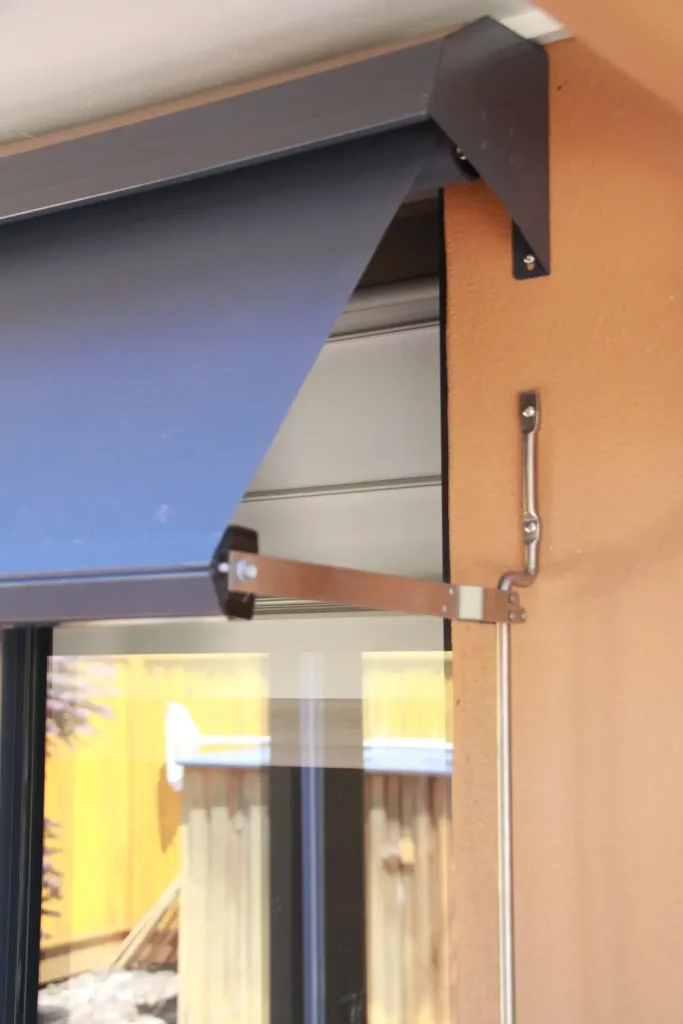 Home Point Gympie Automatic Lock Arm Awnings Image