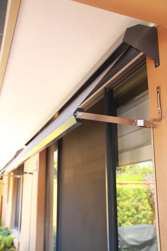 Home Point Gympie Automatic Lock Arm Awnings Image