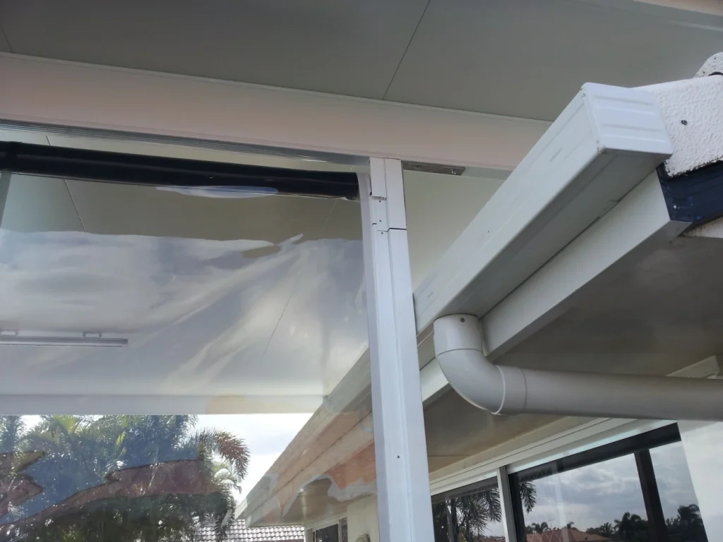 Home Point Gympie Ziptrak Blinds Image