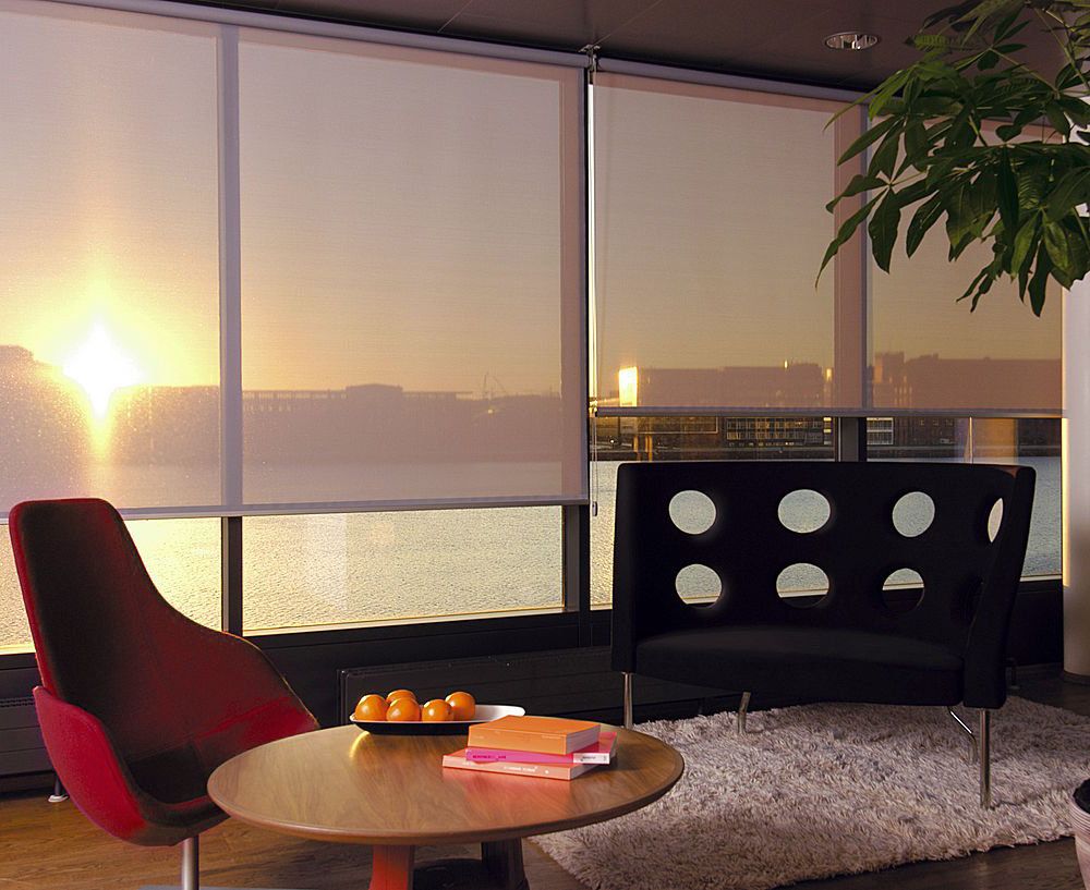 Home Point Gympie Sunscreen Roller Blinds Image